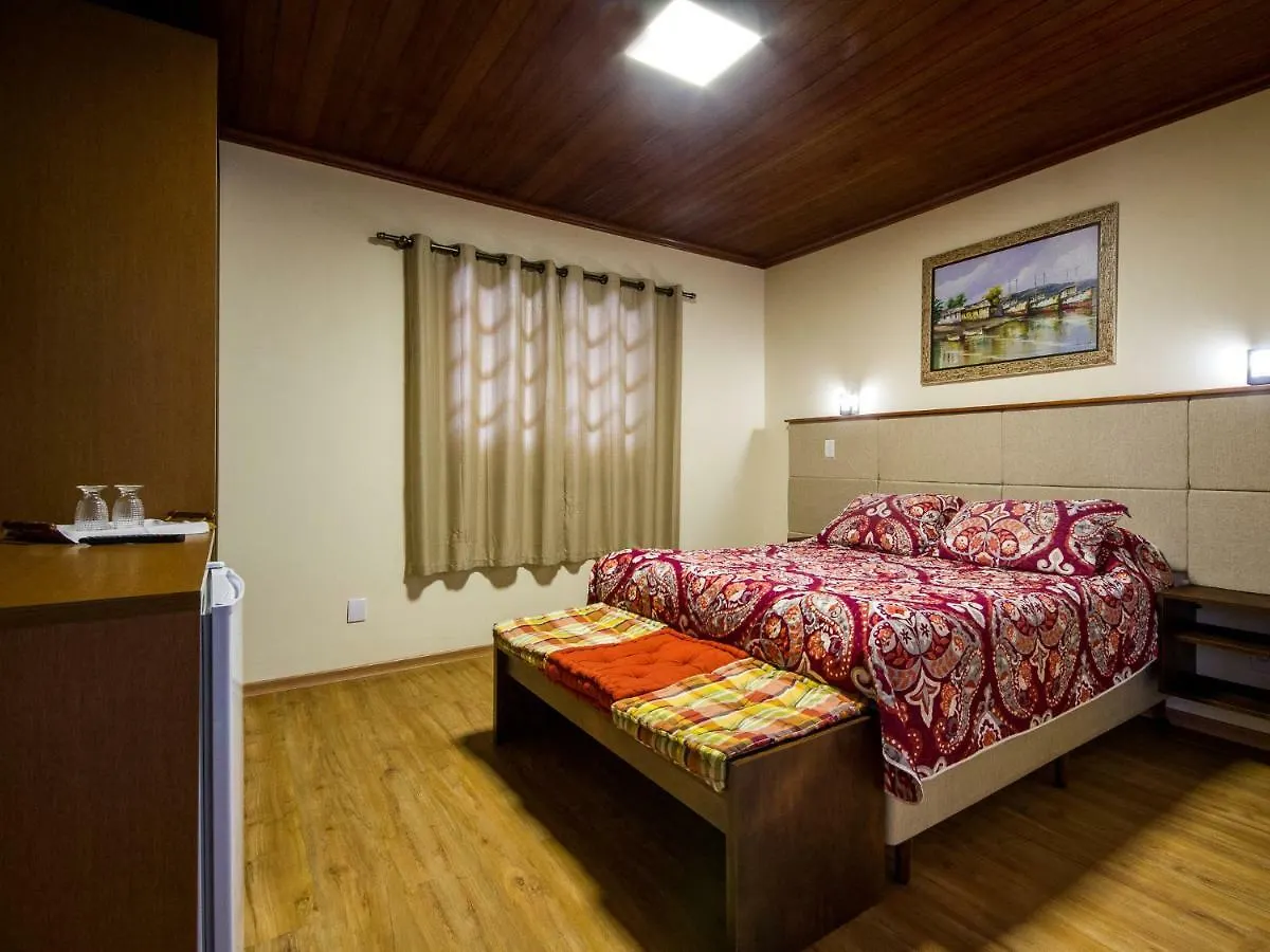 Pousada Recanto Sao Benedito Campos do Jordao 2*,